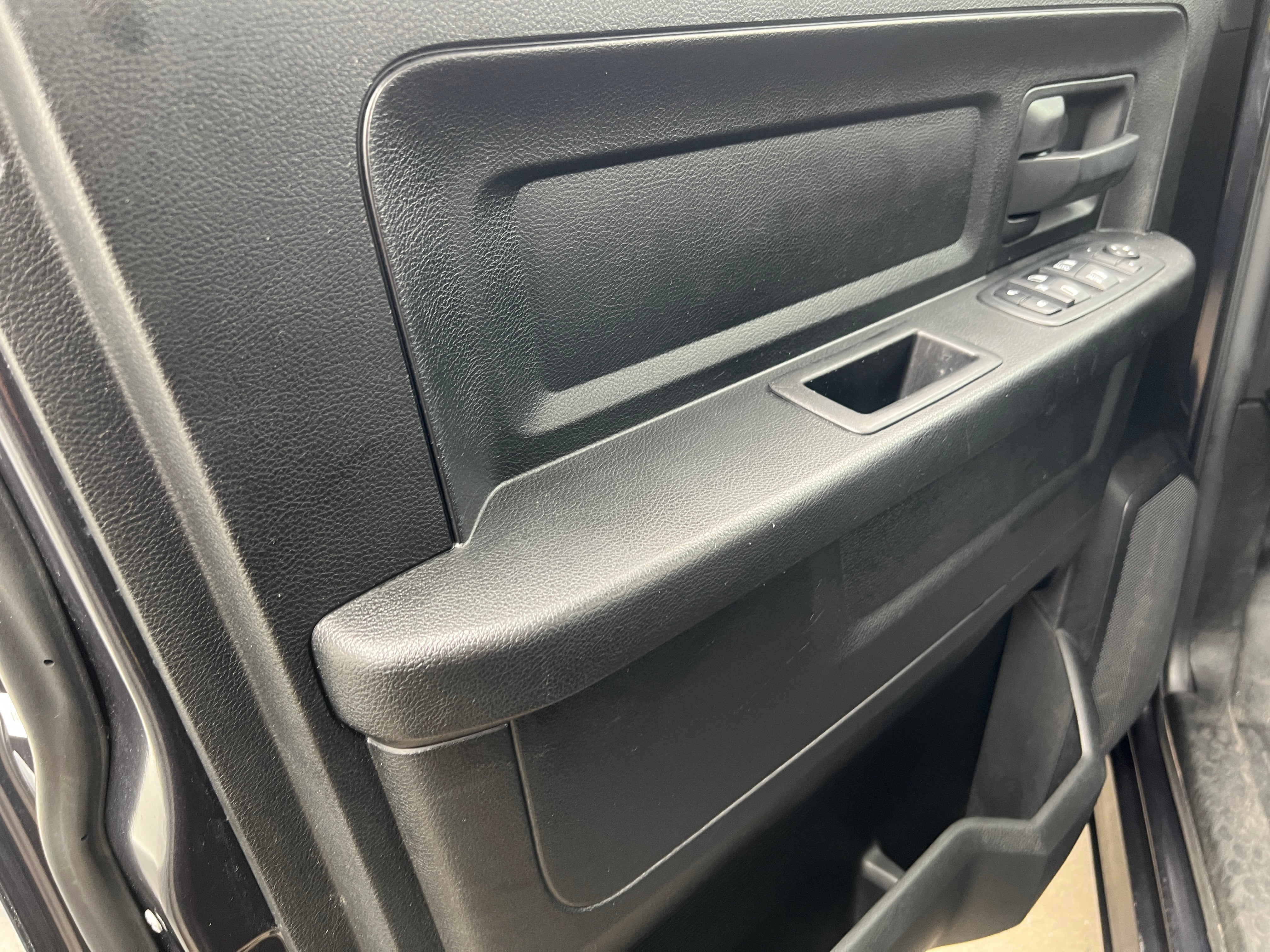 ram ram 1500 pickup 2018 1C6RR6KG5JS317201 image ram ram 1500 pickup 2018 1C6RR6KG5JS317201 image